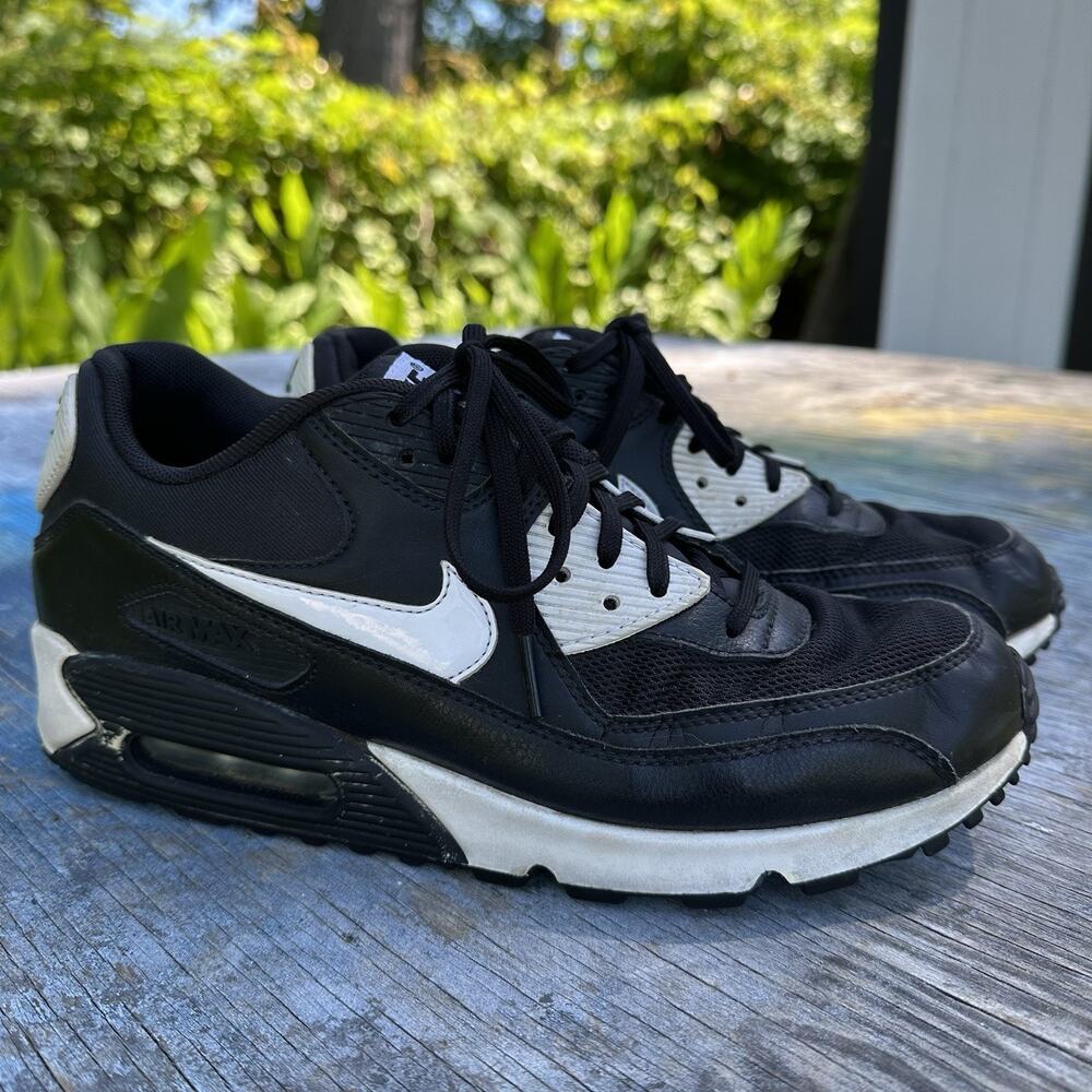 Nike Air Max 90 'Black White' Women’s 10 - 970